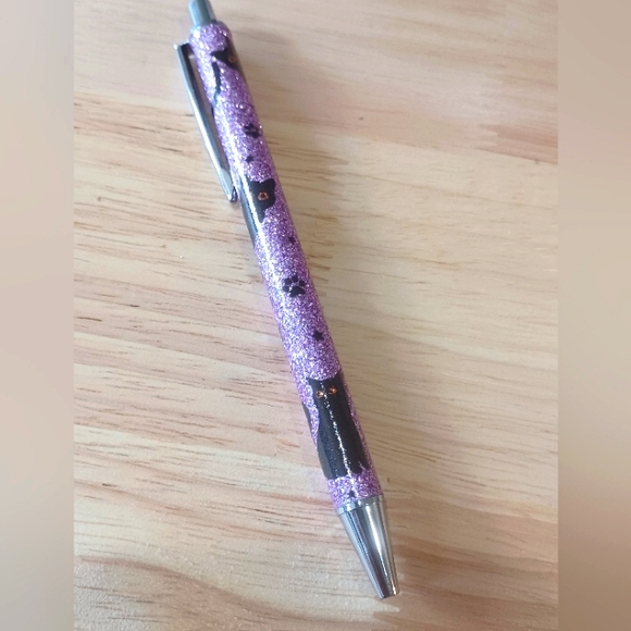 Accessories - CAT SHIMMER PEN NWT 🐾 LAVENDER ICE
